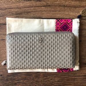 Tory Burch Quilted Wallet